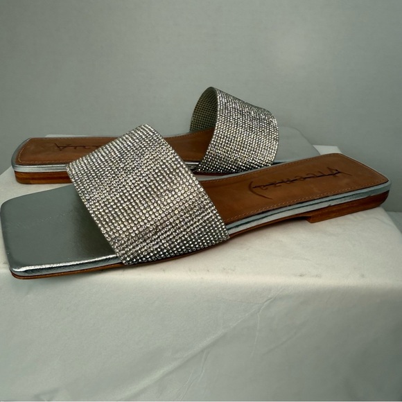 Vicenza Metallic Slide Sandals Size 37/8 - Picture 10 of 12